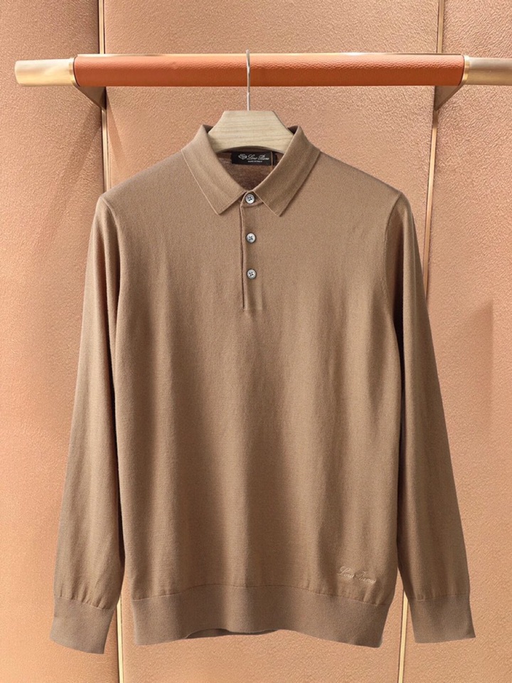 Loro Piana 诺悠翩雅lP🆕 秋冬新品羊毛针织翻领毛衣针织衫系列\n超级简约大方的版型设计，下摆