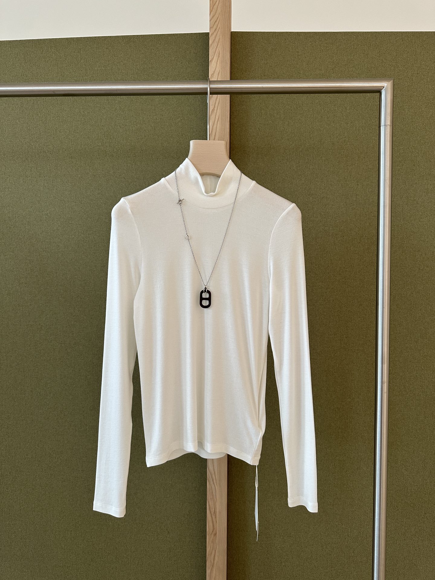 NO:483973,YS ｜ NEW ARRIVALS! H pig nose buckle necklace foundation ~ Tensil wool delicate, high elastic, very slim and high-end SML, necklace, alexander wang19860909YS ｜ NEW ARRIVALS! H猪鼻扣项链打底～ 天丝羊毛 细腻 高弹 非常显瘦高级  SML,,necklace,alexander wang,Women's clothing