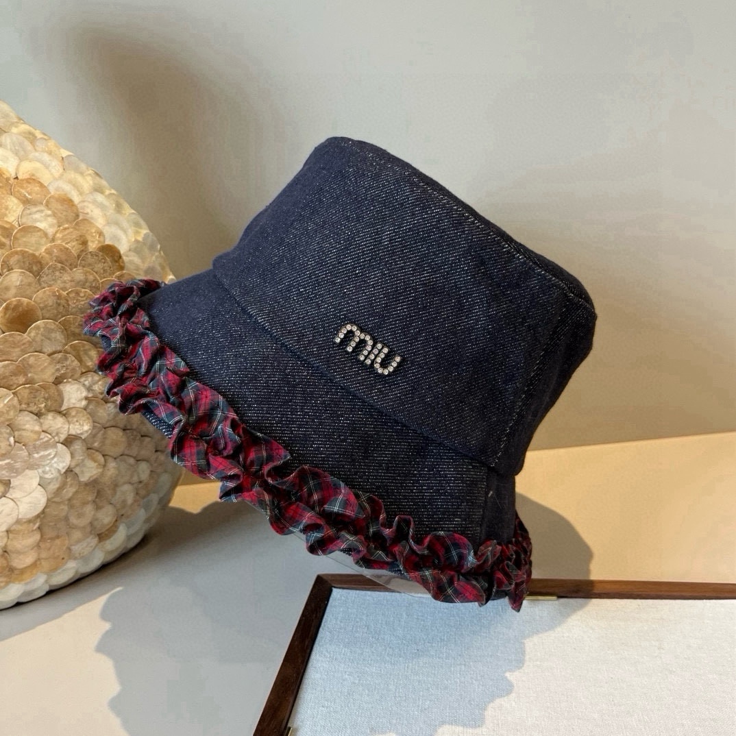 🆕

miumiu缪缪新款牛仔渔夫帽，头围57cm