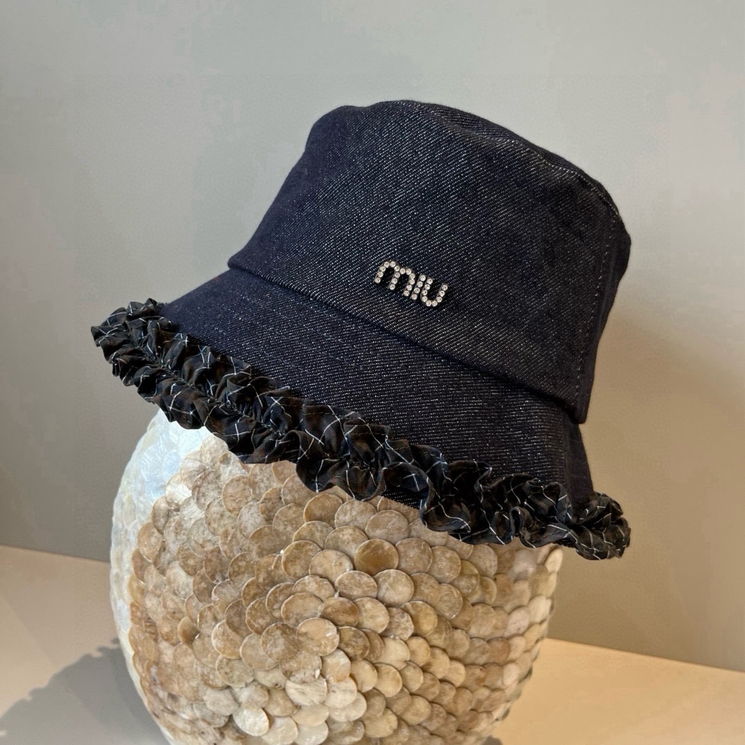 🆕

miumiu缪缪新款牛仔渔夫帽，头围57cm
