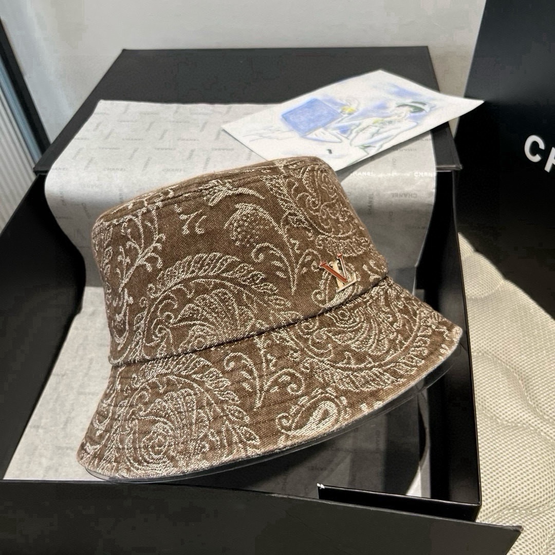 🆕

Lv新款渔夫帽，头围57cm