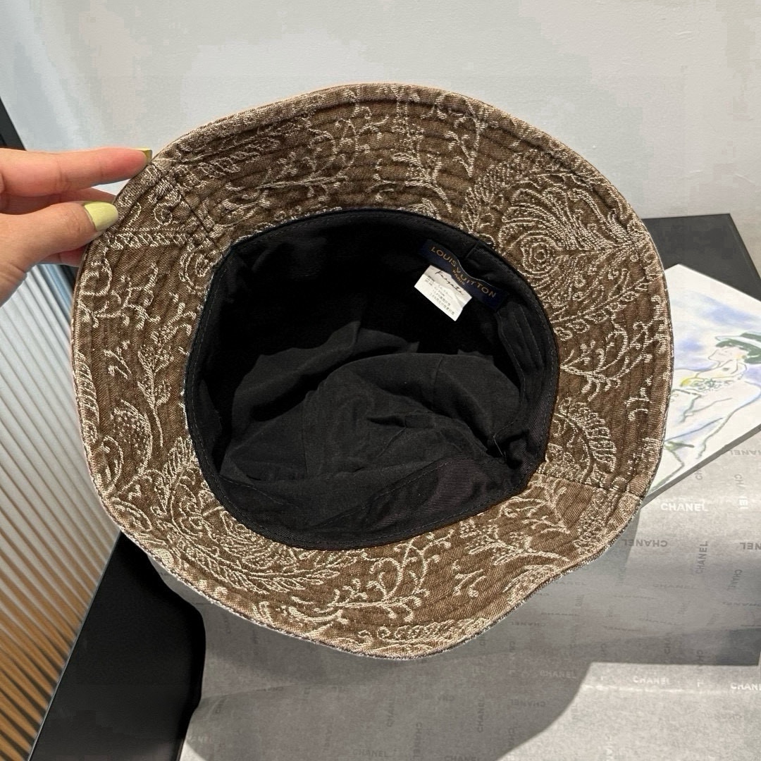 🆕

Lv新款渔夫帽，头围57cm