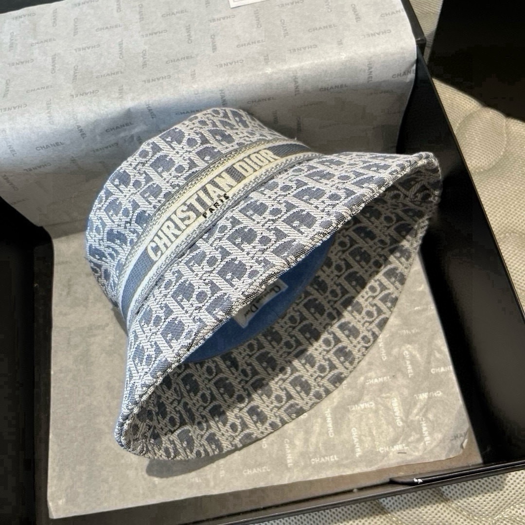 🆕
Dior迪奥新款渔夫帽