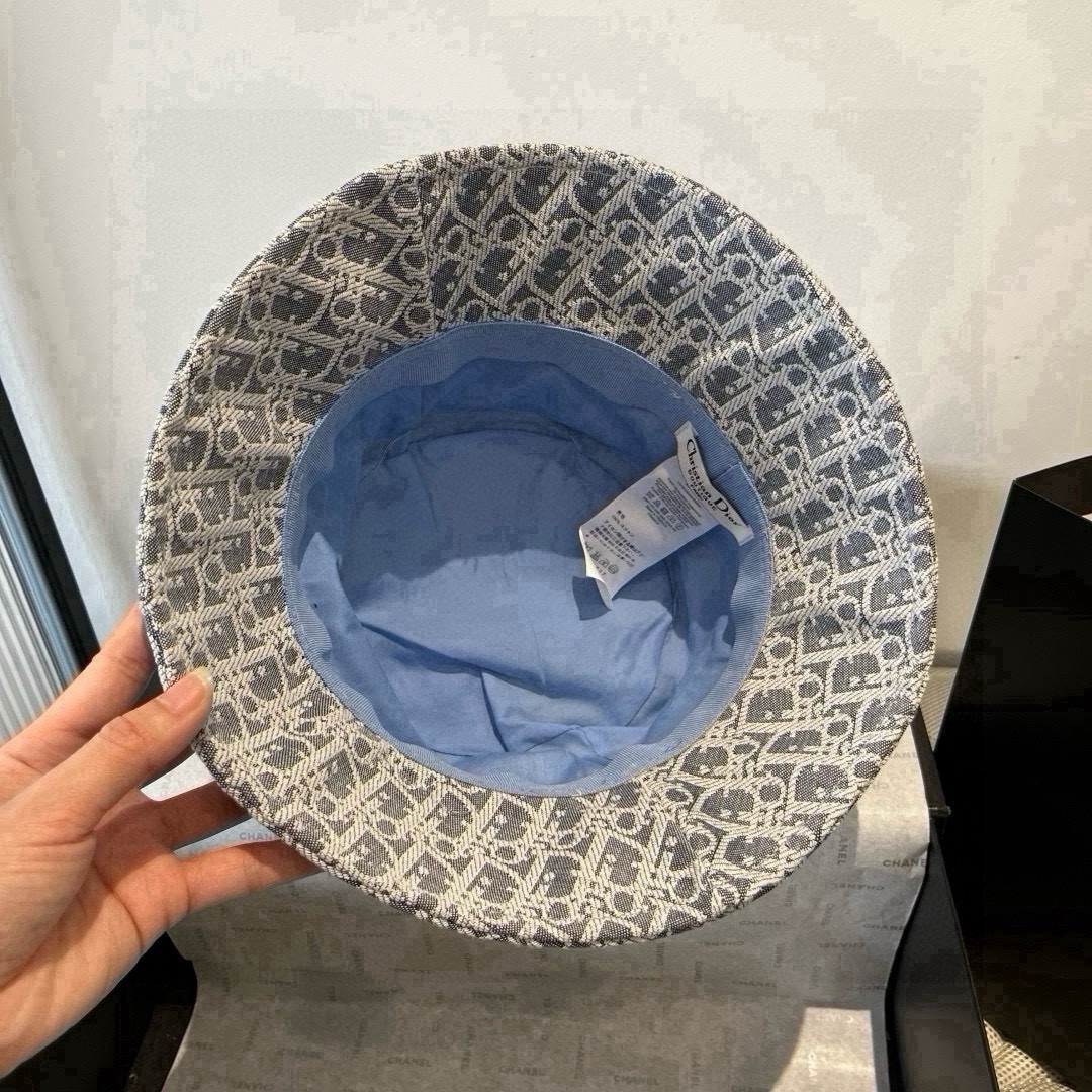 🆕
Dior迪奥新款渔夫帽