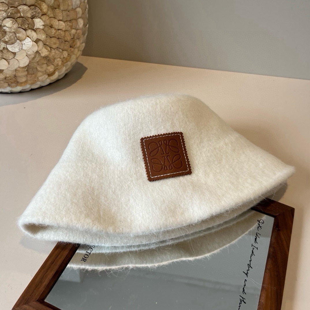 🆕

罗意威新款手抓渔夫帽，头围57cm