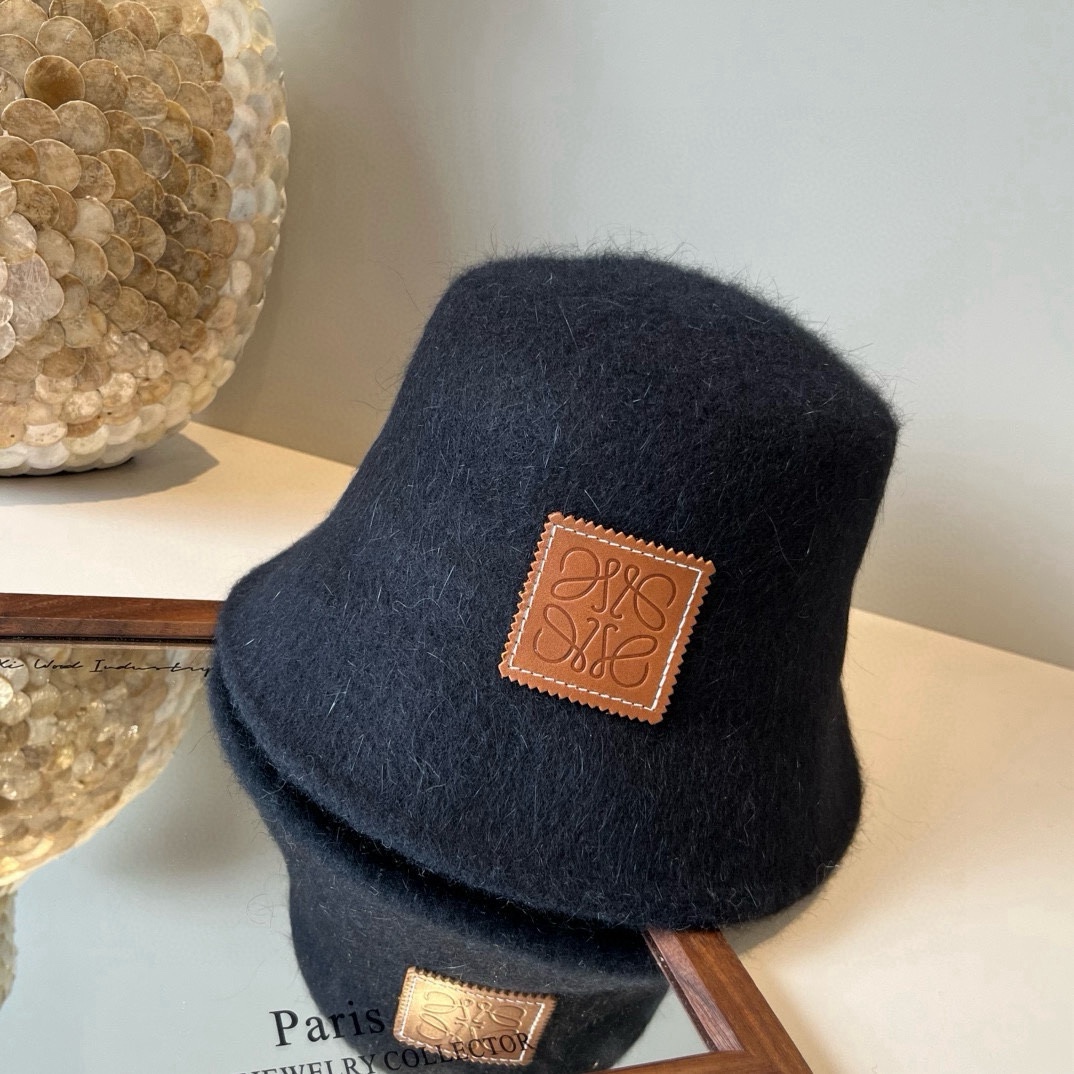 🆕

罗意威新款手抓渔夫帽，头围57cm