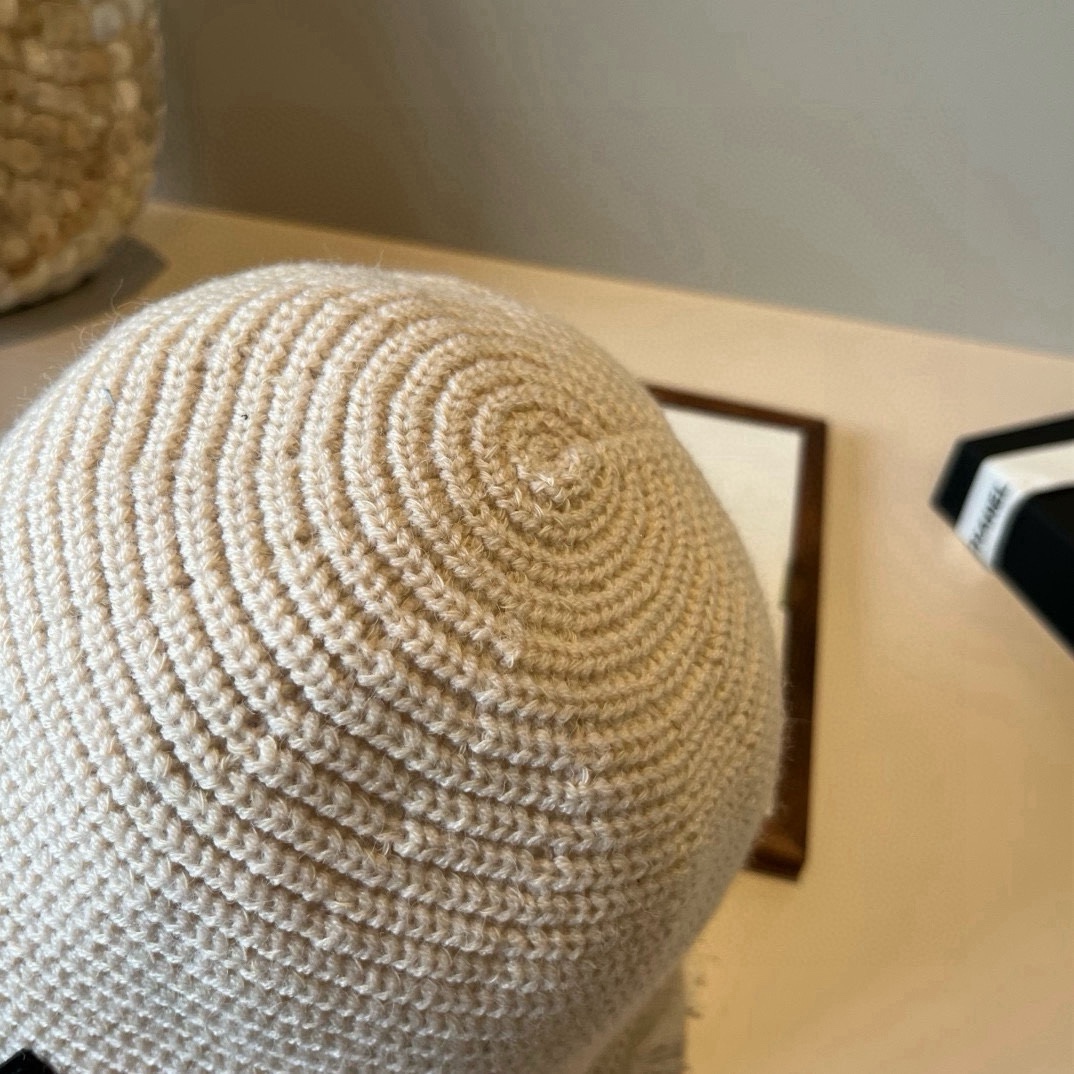 🆕

Celine赛琳新款渔夫帽，头围57cm