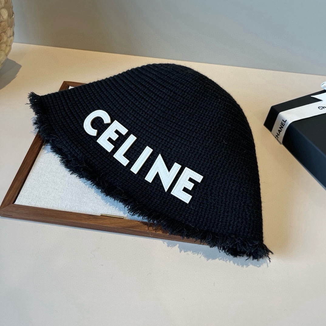 🆕

Celine赛琳新款渔夫帽，头围57cm