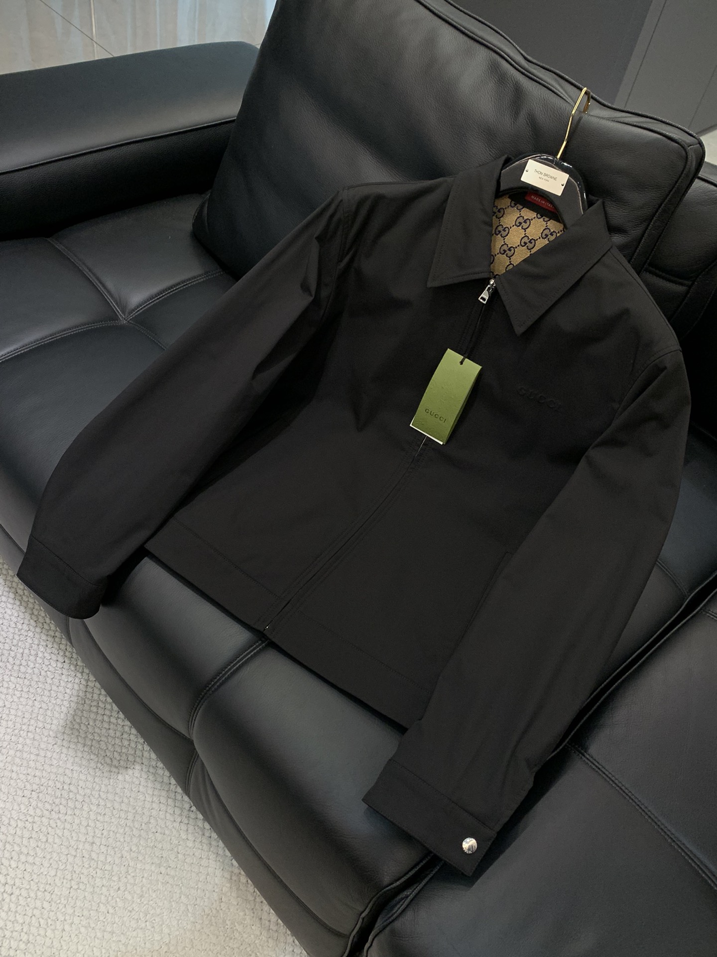 ，Gucci 古驰，2025秋季最新款，专柜同步有售，原单狠货，时尚休闲夹克外套，上身很有特点！吸睛而有
