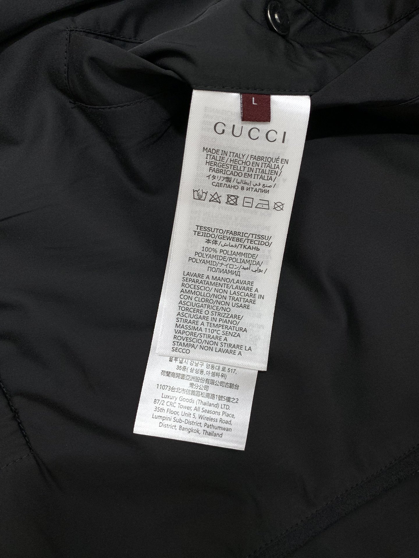 ，Gucci 古驰，2025秋季最新款，专柜同步有售，原单狠货，时尚休闲两面穿夹克外套，上身很有特点！吸
