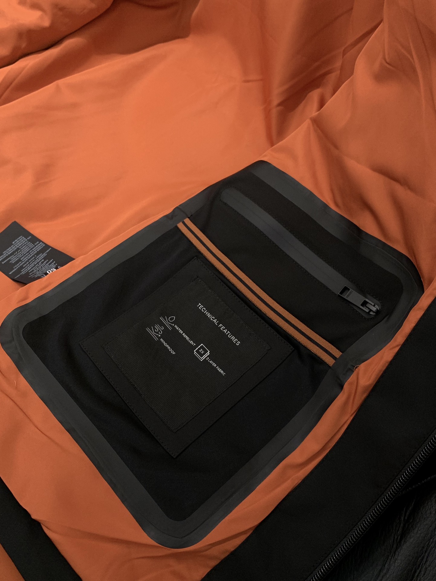 ，杰尼亚 Zegna，2025秋季最新品，专柜同步有售，原单狠货，时尚休闲连帽夹克外套，采用进口原版面料