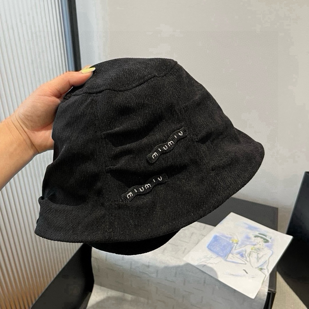 🆕

miumiu缪缪新款渔夫帽 头围57cm