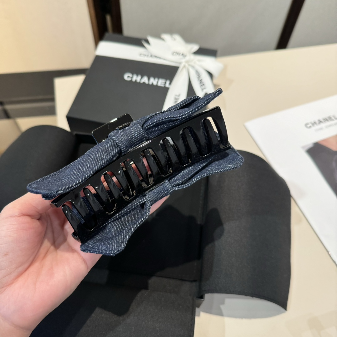 pChanel香奈儿发夹