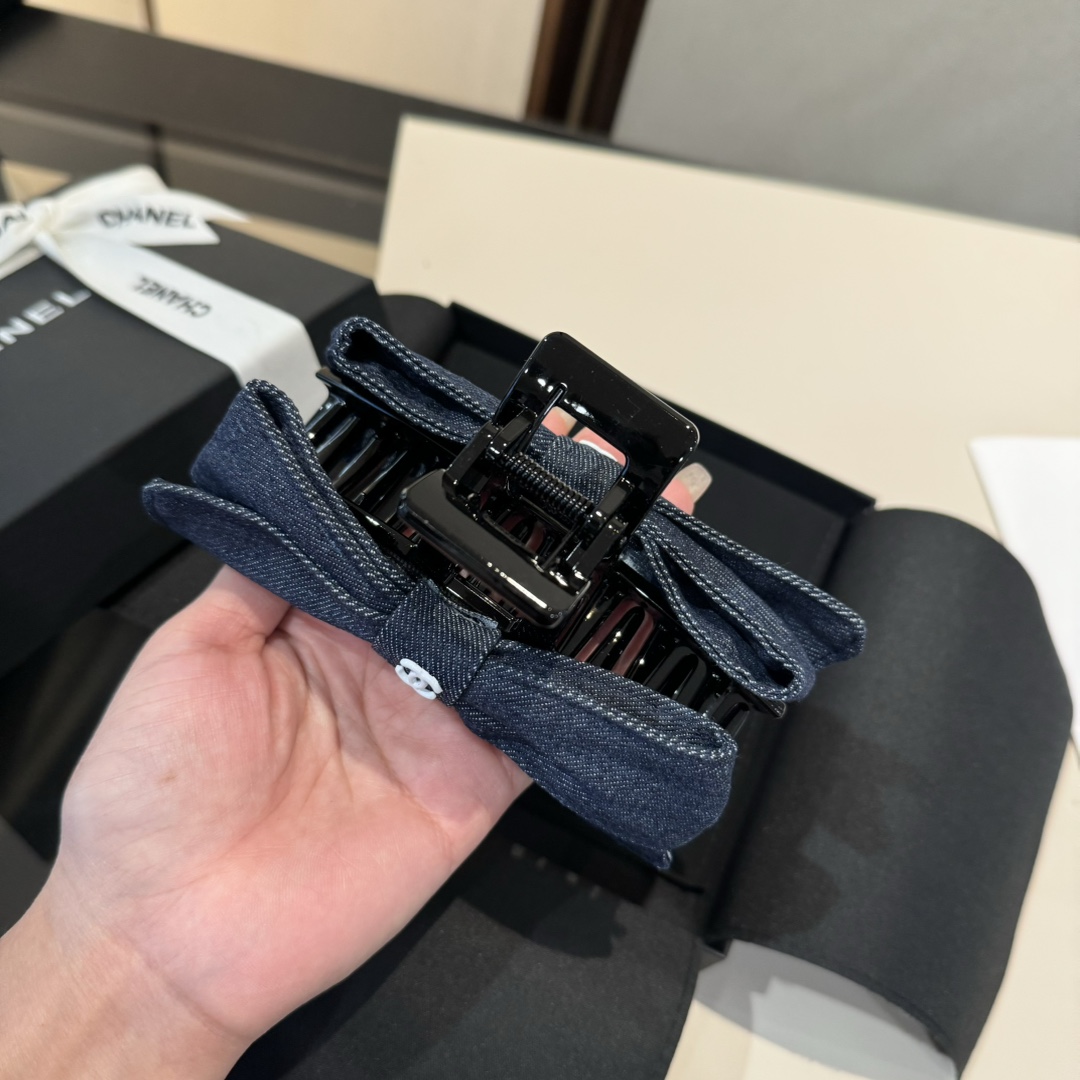 pChanel香奈儿发夹