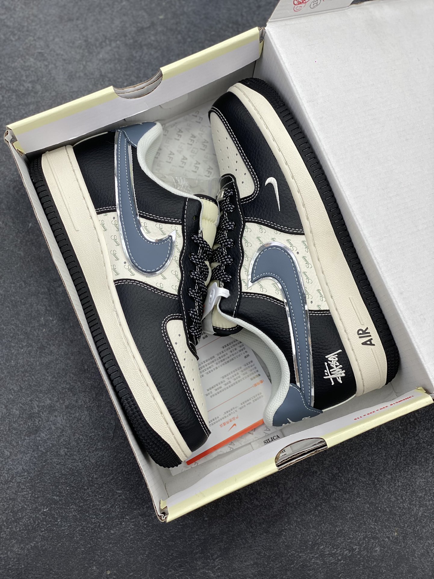 图片[9]-NIke Air Force 1 \’07 Low “斯图西联名——灰蓝黑荔纹”空军一号 低帮 运动鞋 休闲鞋 折边针车 工艺难度大 原楦头原纸板 原装鞋盒 定制五金配件 内置全掌气垫 原厂鞋底 货号：XZ6188-199 尺码：36 36.5 37.5 38 38.5 39 40 40.5 41 42 42.5 43 44 44.5 45-选品中心