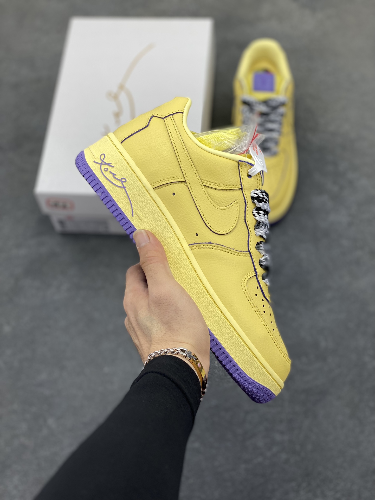 Nike Air Force 1 Low 科比 空军一号低帮运动休闲板鞋 原楦头原纸板 打造纯正空军版型 专注外贸渠道 全掌内置蜂窝气垫 原盒配件 原厂中底钢印、拉帮完美 货号：HV9408-700 尺码：36 36.5 37.5 38 38.5 39 40 40.5 41 42 42.5 43 44 44.5 45-选品中心