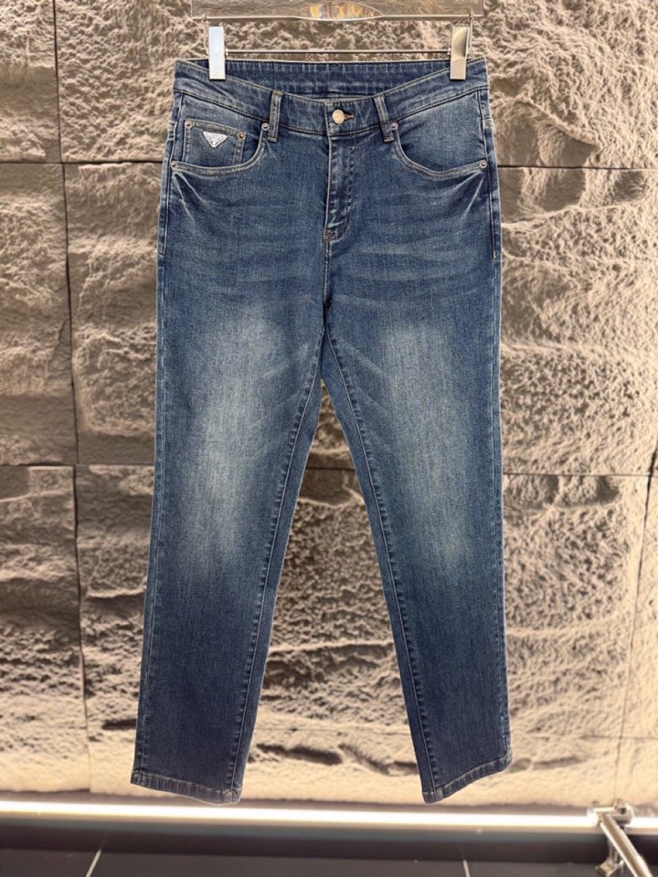 Prada 普拉达2025ss 秋冬新品男士五口袋丹宁牛仔裤，高奢内敛低调，轻松驾驭不挑人 裁剪精细完美