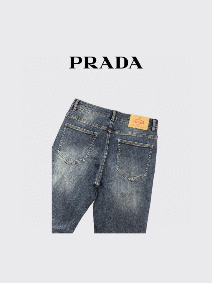 Prada 普拉达2025ss 秋冬新品男士五口袋丹宁牛仔裤，高奢内敛低调，轻松驾驭不挑人 裁剪精细完美