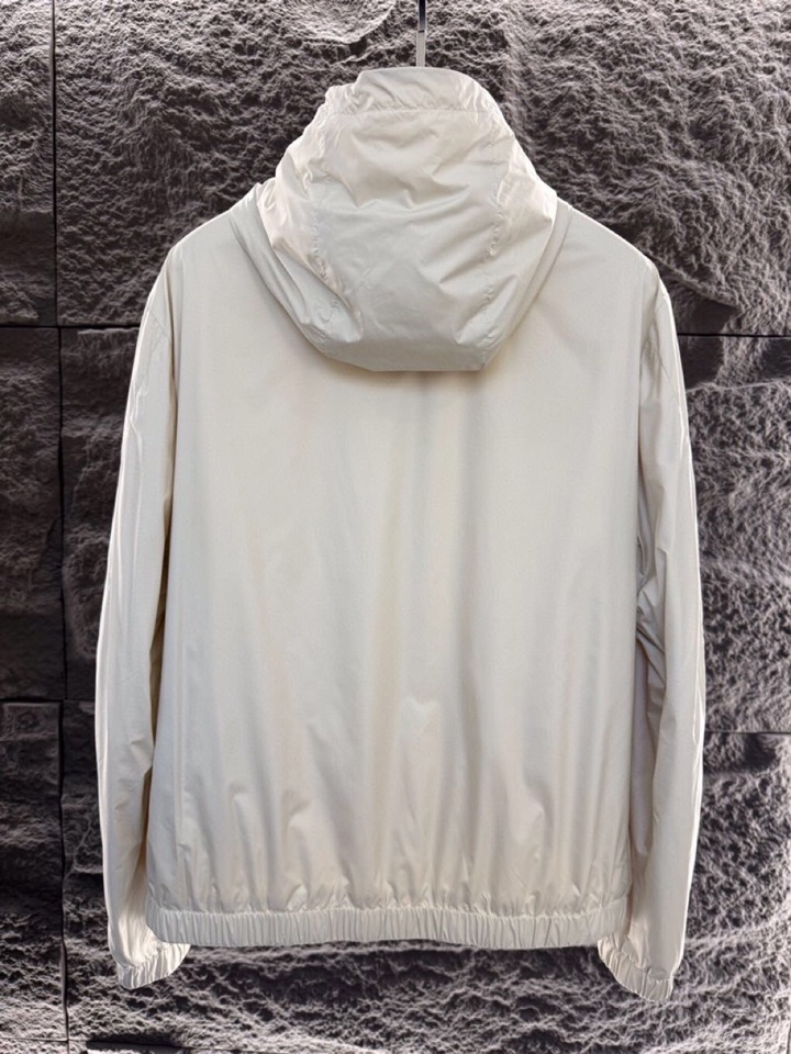 Moncler蒙口2025ss 秋冬新品Domene 男士连帽夹克外套，高奢内敛低调，轻松驾驭不挑人 裁