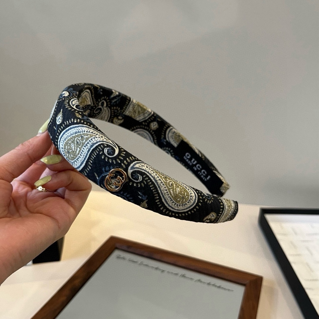 🆕

Gucci古奇新款发箍