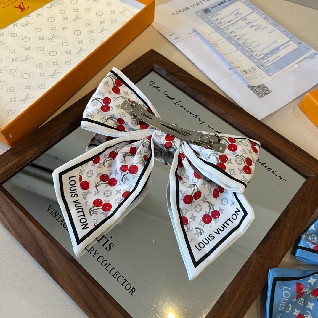 🆕

lv路易威登新款顶夹