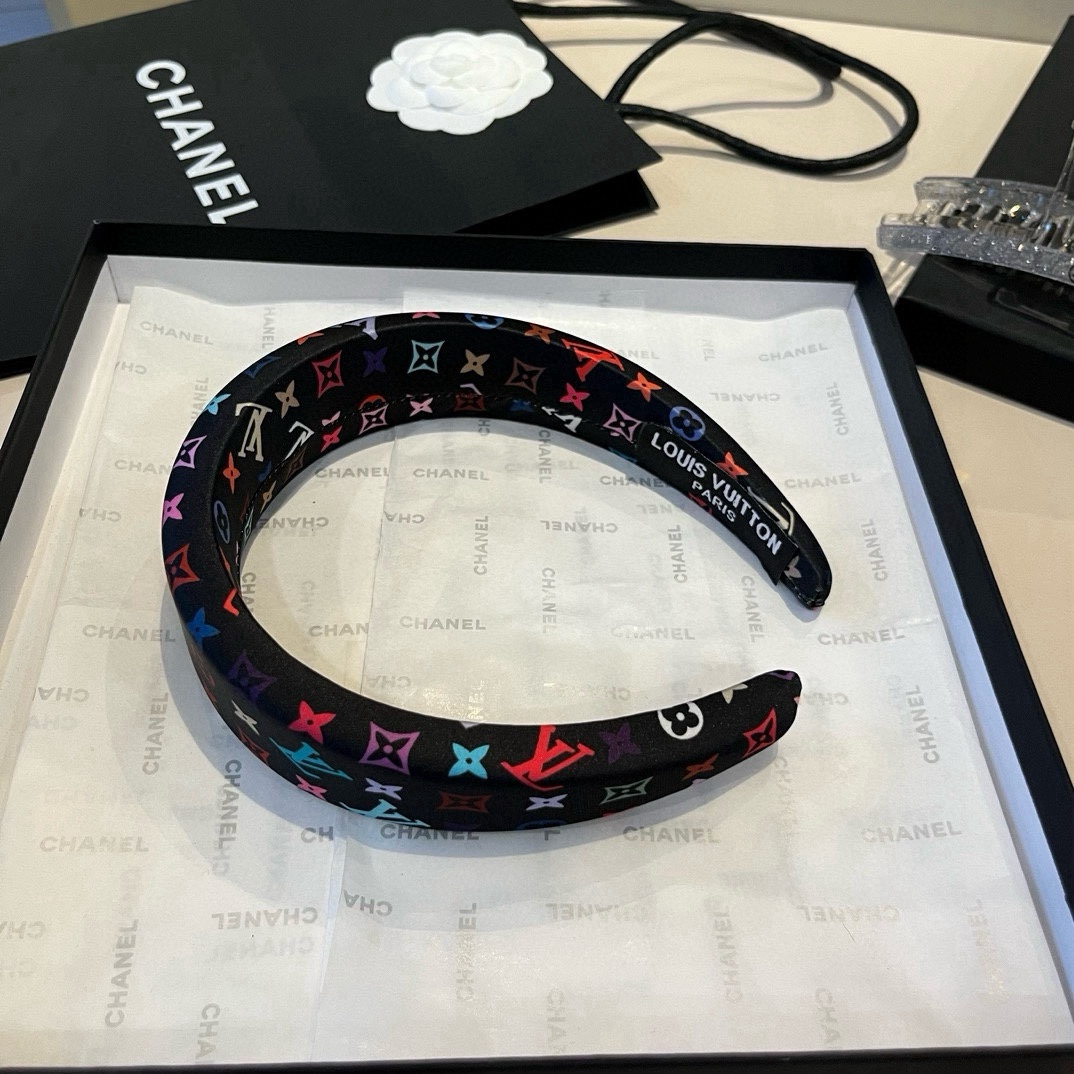 🆕

Lv路易威登新款发箍