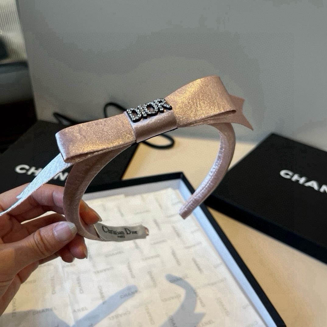 🆕

Dior迪奥新款发箍