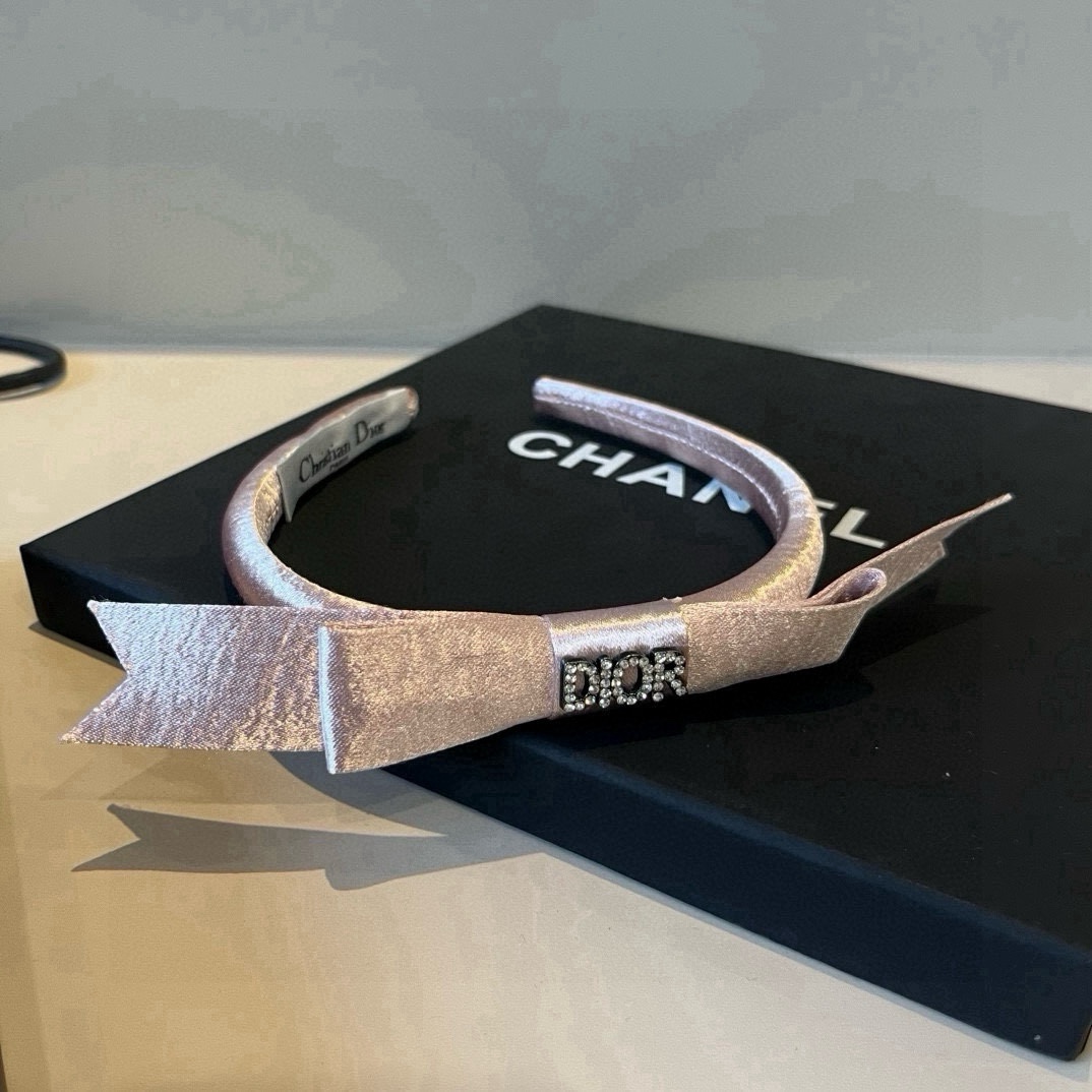 🆕

Dior迪奥新款发箍