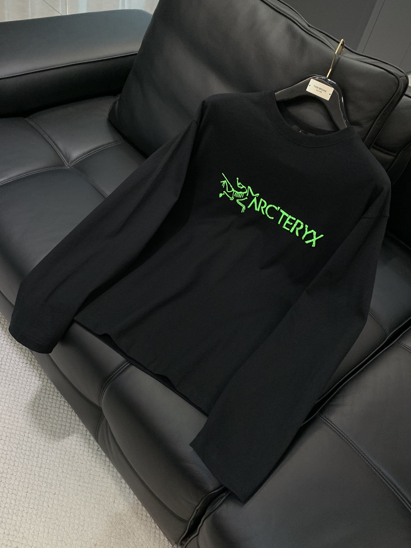 ，ARCTERYX 始祖鸟，2025早秋AW新品，时尚休闲圆领长袖T恤，专柜同步有售，原单狠货，进口原版