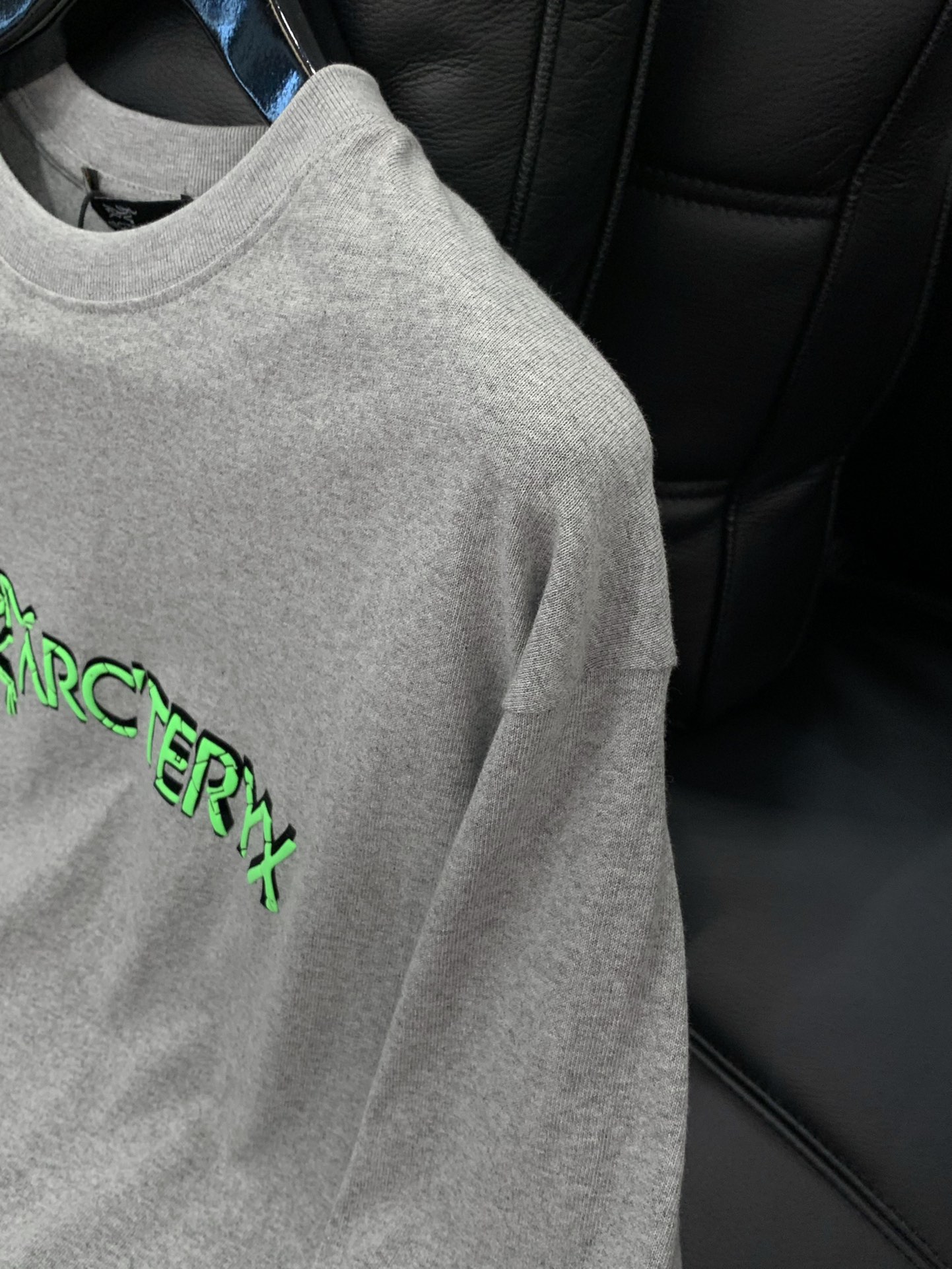 ，ARCTERYX 始祖鸟，2025早秋AW新品，时尚休闲圆领长袖T恤，专柜同步有售，原单狠货，进口原版