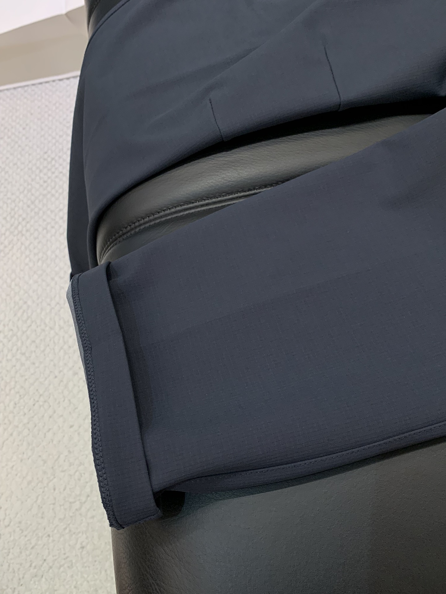 ，ARCTERYX 始祖鸟，2025秋季新品，时尚休闲裤，专柜同步有售，原单狠货，采用进口原版面料，顶级