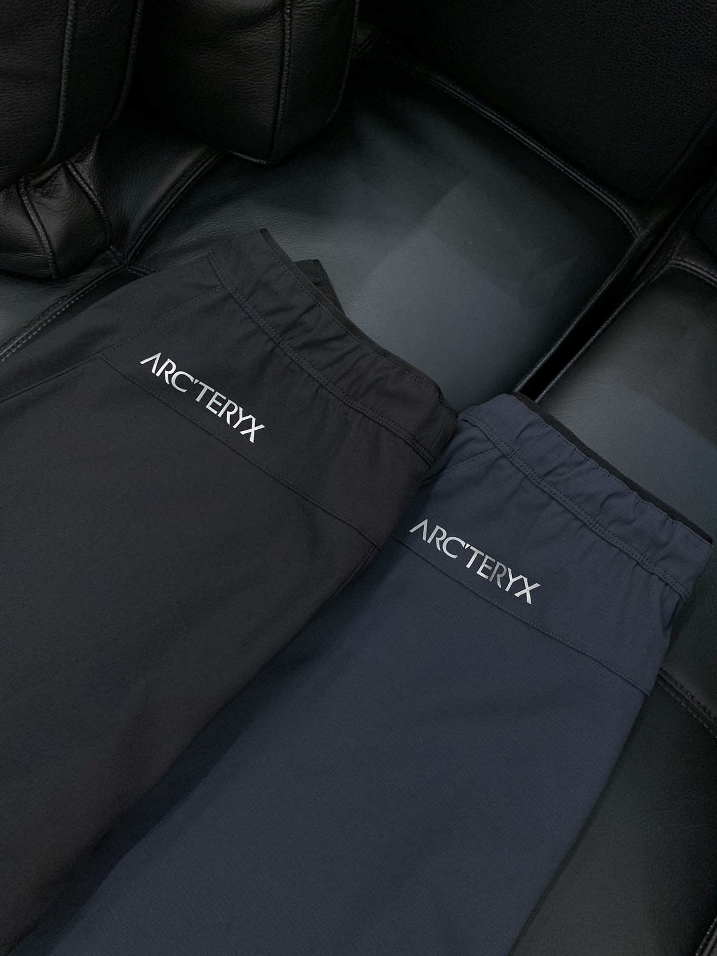 ，ARCTERYX 始祖鸟，2025秋季新品，时尚休闲裤，专柜同步有售，原单狠货，采用进口原版面料，顶级
