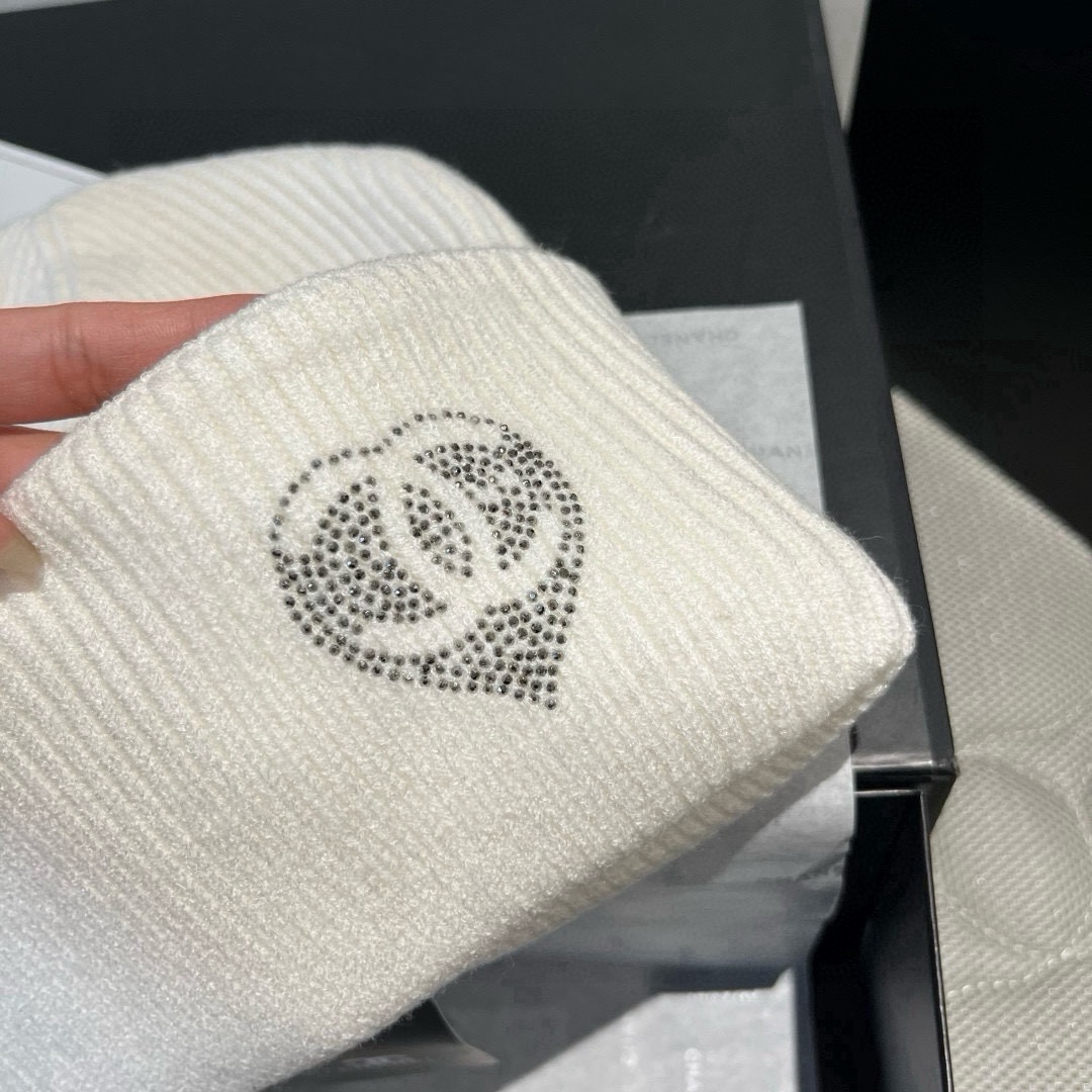 🆕

Chanel香奈儿针织毛线帽