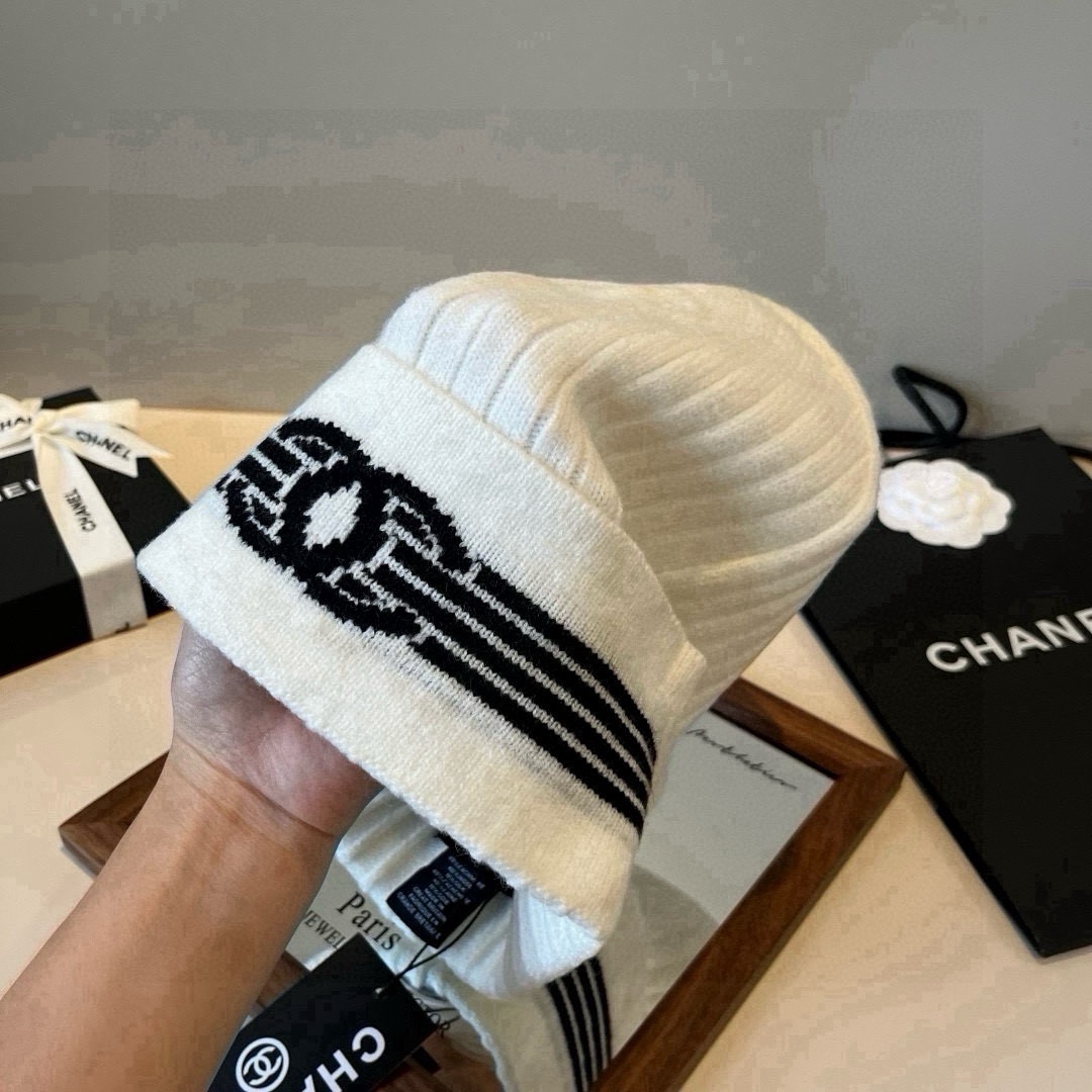🆕

Chanel香奈儿针织毛线帽