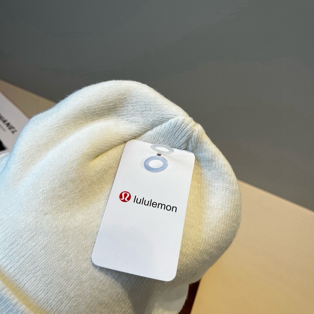 🆕

lulu新款毛线帽