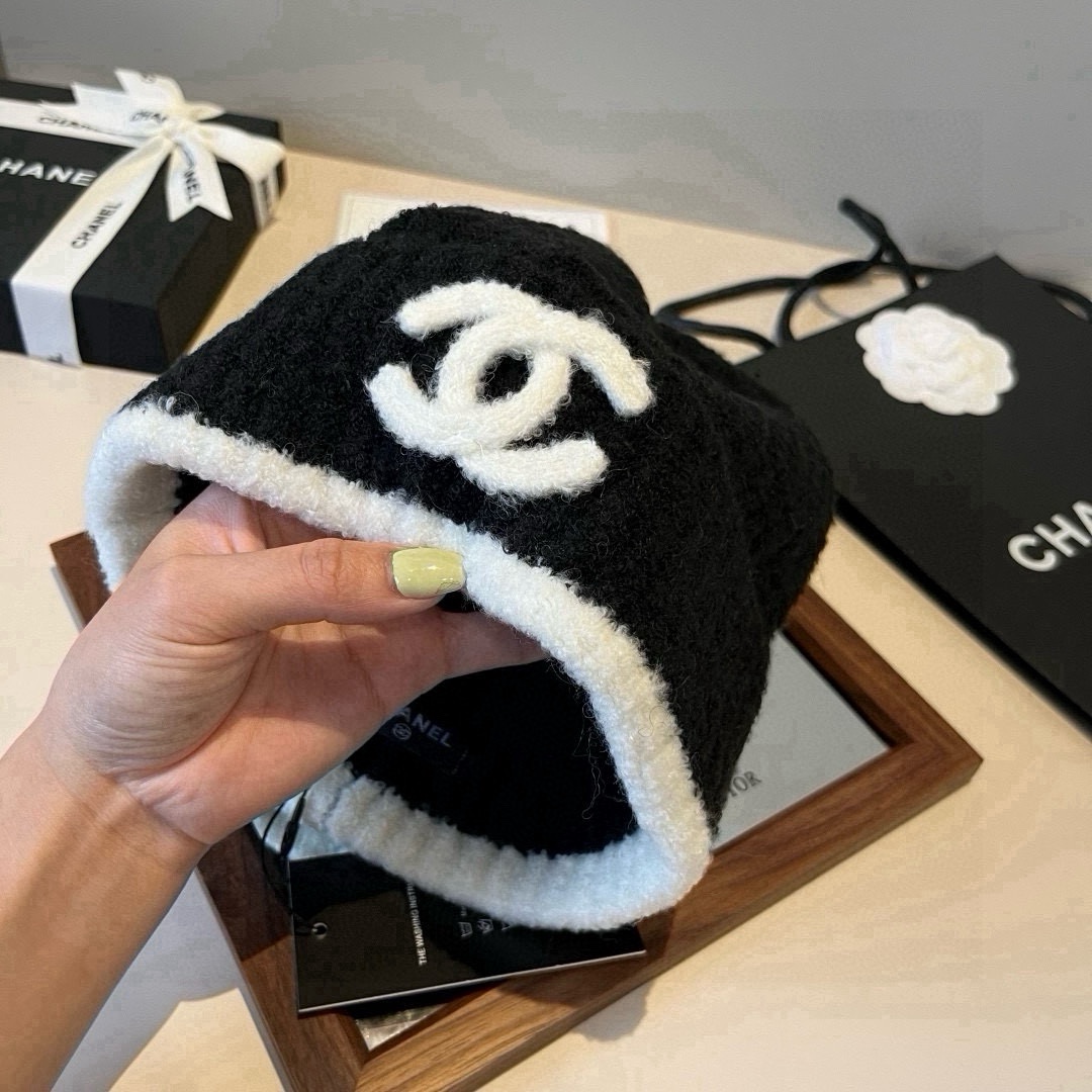 🆕

Chanel香奈儿针织毛线帽