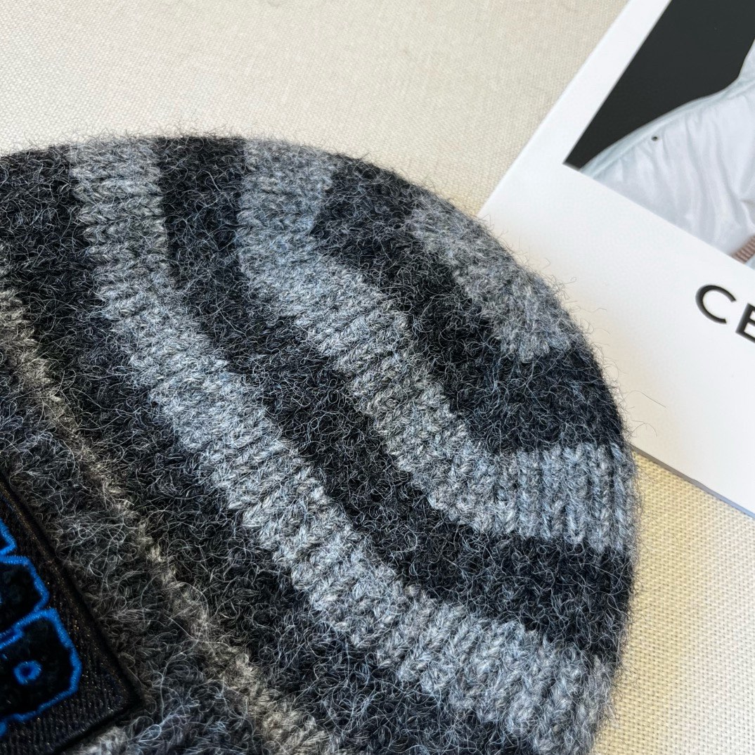 🆕

Dior Miss迪奥针织毛线帽，羊毛帽