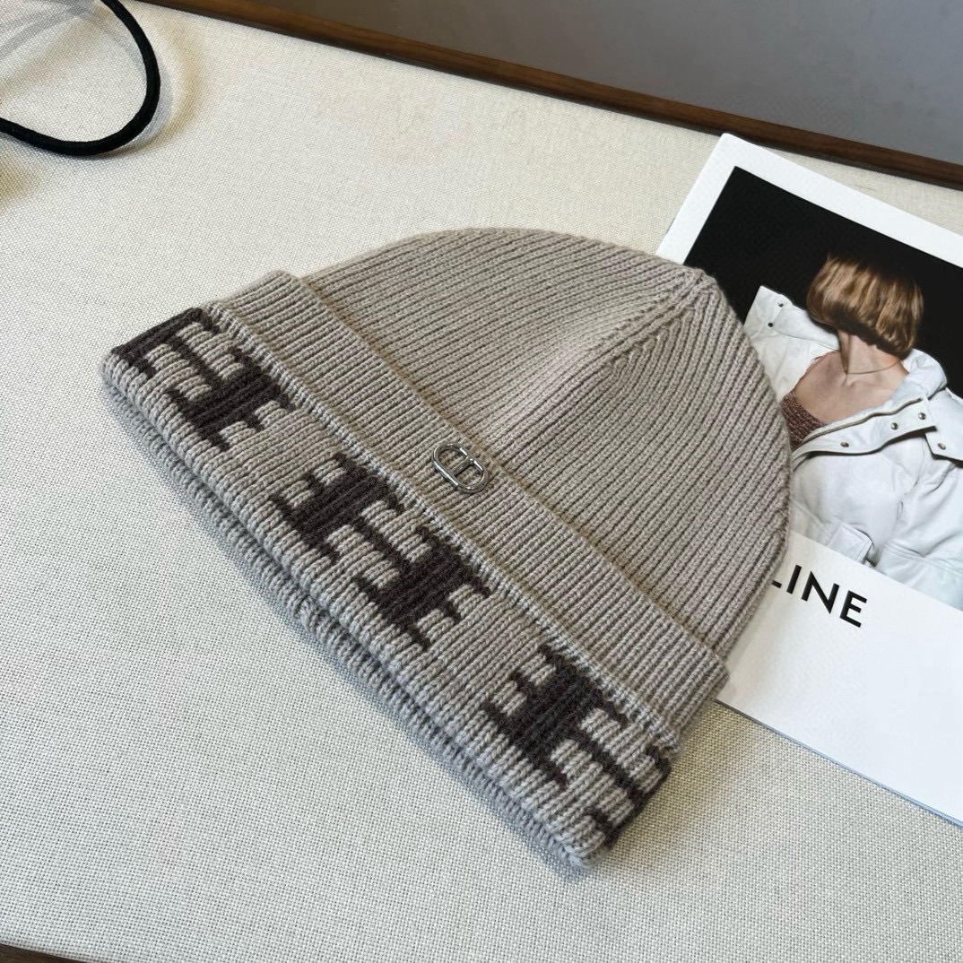 🆕

Hermes爱马仕新款针织毛线帽