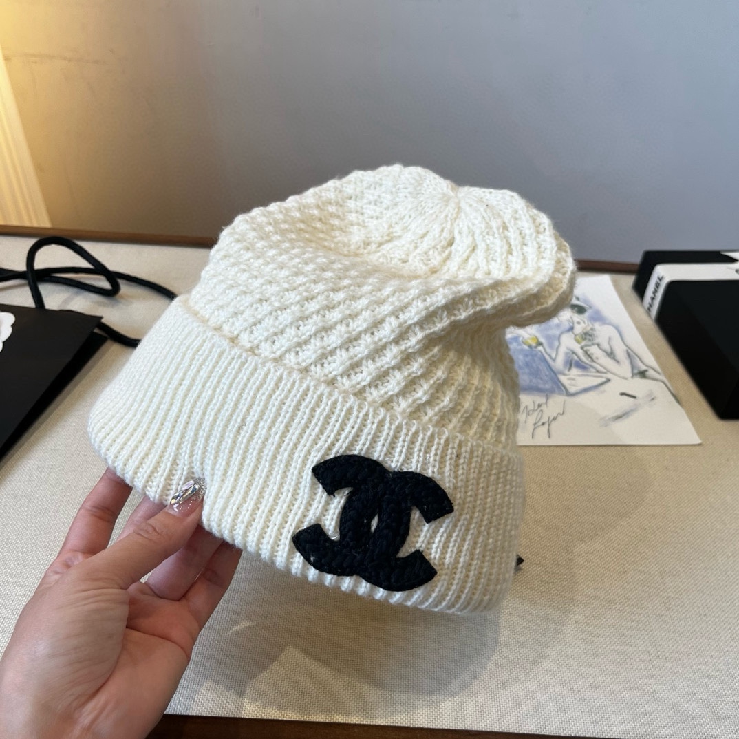 🆕

Chanel香奈儿针织毛线帽