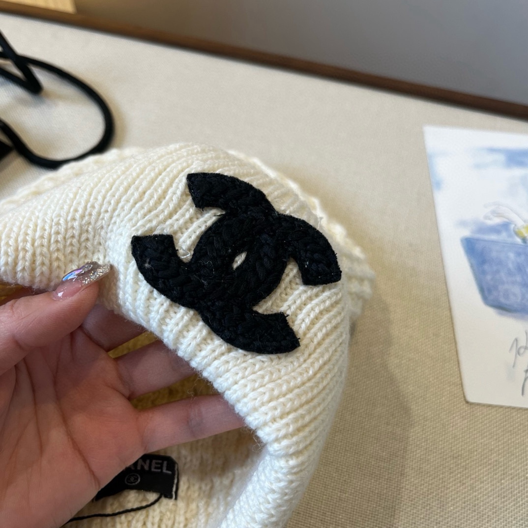 🆕

Chanel香奈儿针织毛线帽