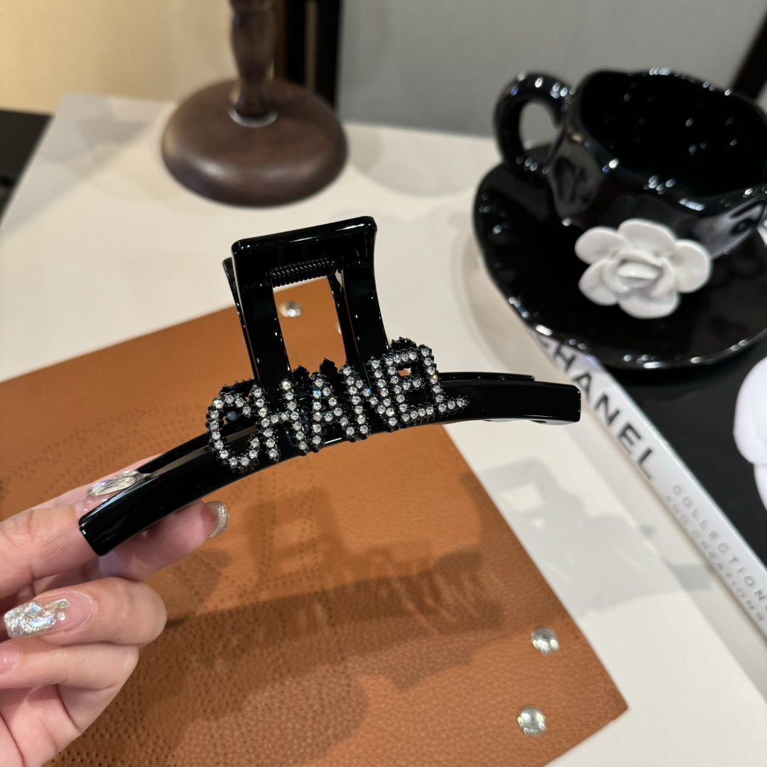 🆕

Chanel香奈儿新款发夹