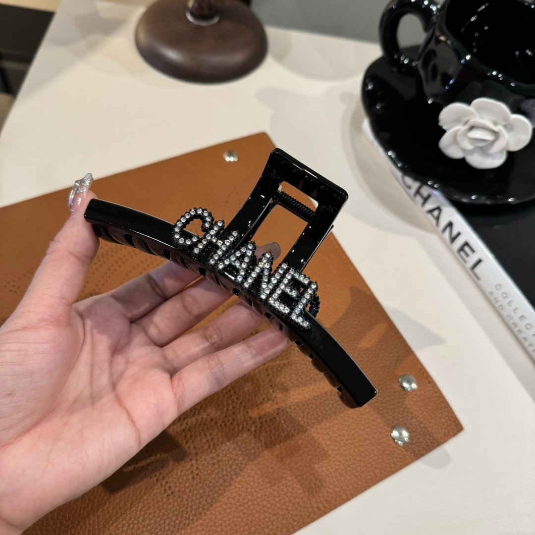 🆕

Chanel香奈儿新款发夹