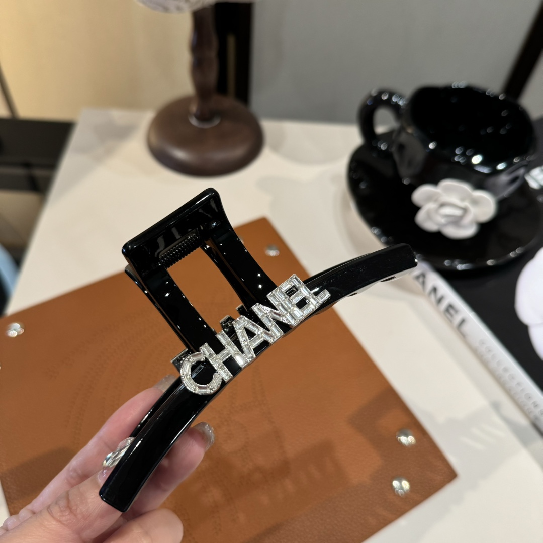 🆕

chanel香奈儿新款发夹