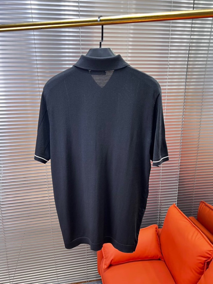 Brunello Cucinelli BC短袖翻领T恤Polo针织衫！手感细腻穿着舒服，特定优质丝棉混纺