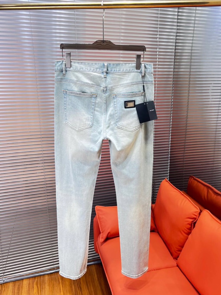 Dolce & Gabbana 杜嘉班纳 DG高级定制 ss春夏新款原单牛仔裤 修身直筒版型，柜台同步发