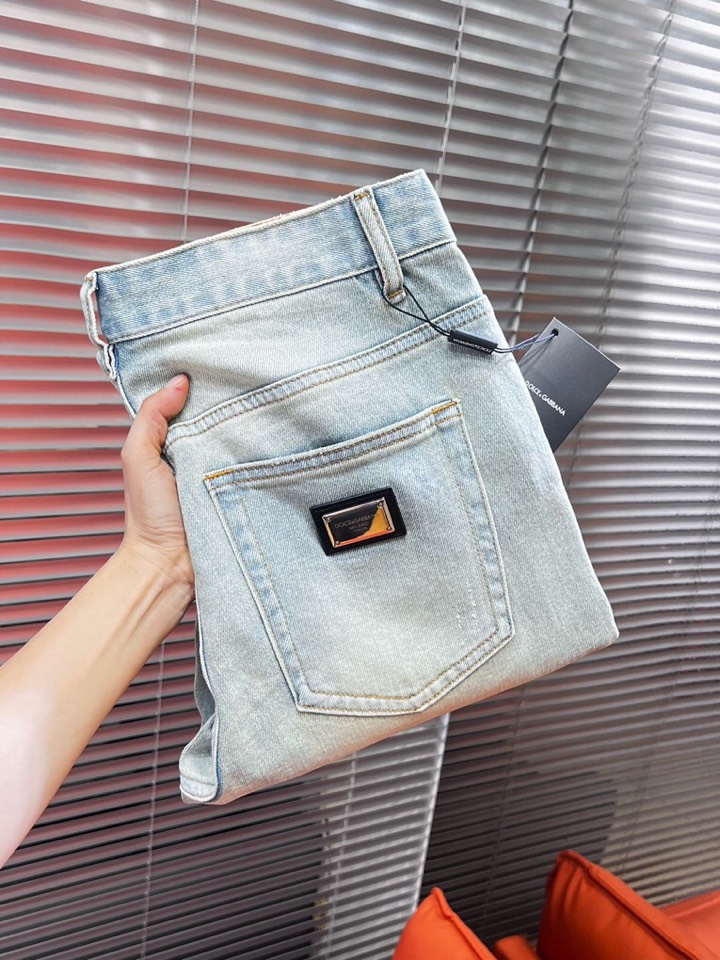 Dolce & Gabbana 杜嘉班纳 DG高级定制 ss春夏新款原单牛仔裤 修身直筒版型，柜台同步发