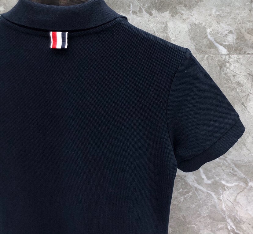 THOM BROWNE 汤姆布朗 TB🌺女款珠地棉角织带连衣裙 \n码数：0.1.2 颜色：灰、蓝（下单