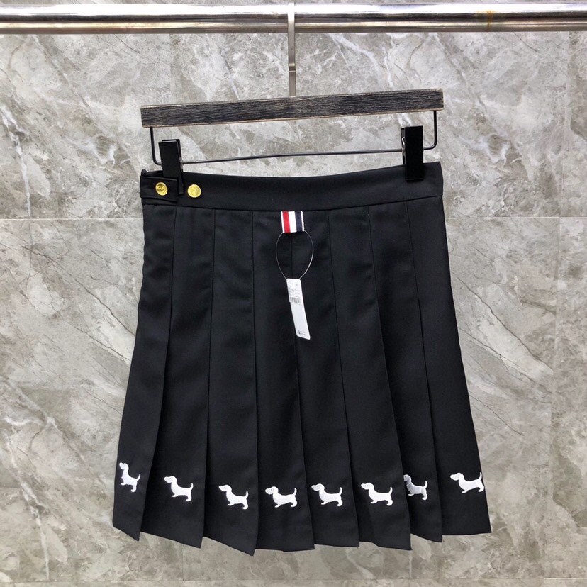 THOM BROWNE 汤姆布朗 TB🌺女款小狗刺绣半裙 可配套装，码数：0-3 颜色：灰、黑\n（下单