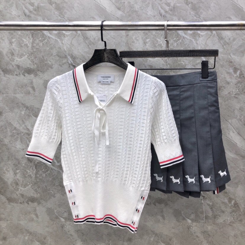 THOM BROWNE 汤姆布朗 TB🌺女款小狗刺绣半裙 可配套装，码数：0-3 颜色：灰、黑\n（下单