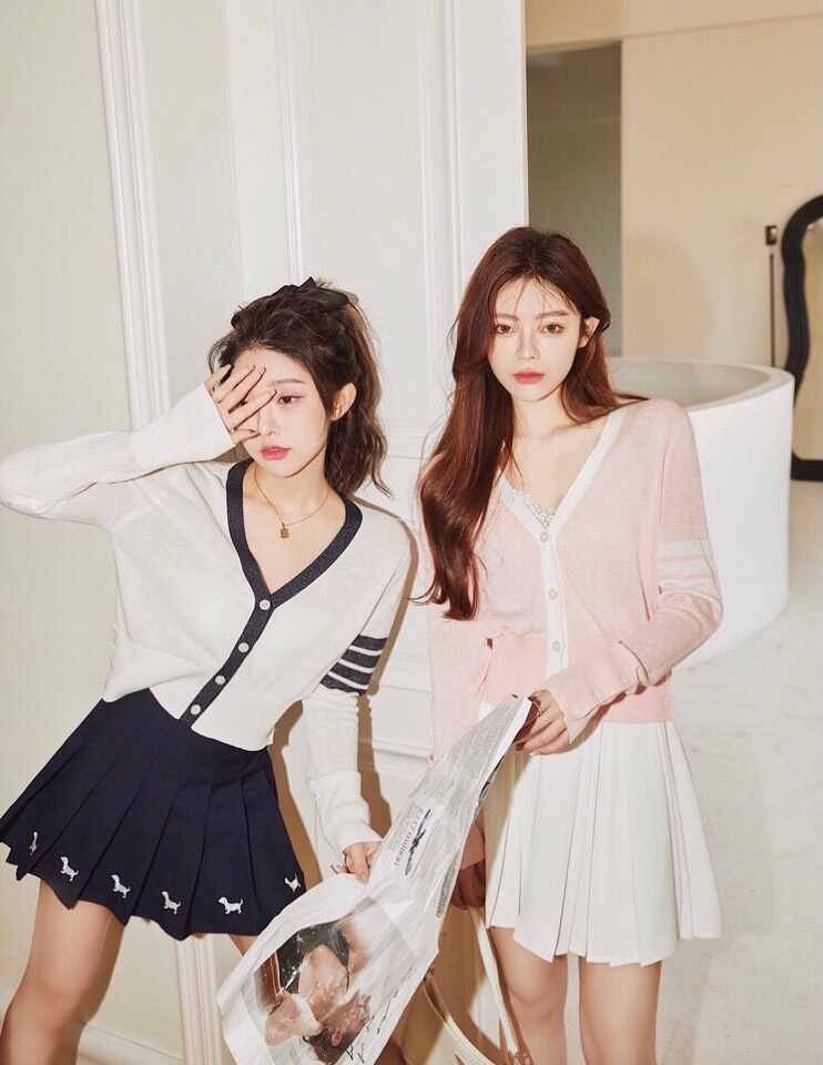 THOM BROWNE 汤姆布朗 TB🌺女款小狗刺绣半裙 码数：0-3 颜色：灰、黑\n（下单请报身高体